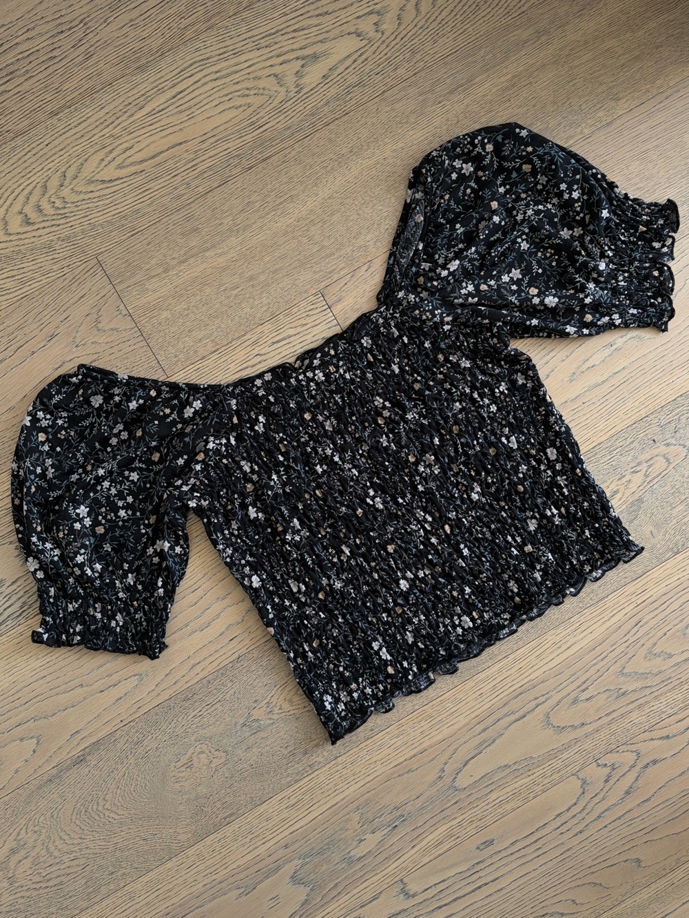 Reitmans Black Floral Smocked Off-Shoulder Top (US XL)
